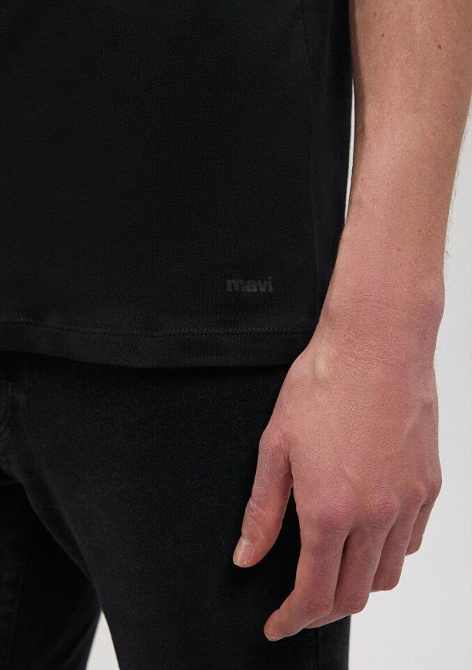 MAVİ ERKEK STRETCH V YAKA TİŞÖRT Siyah 061748-900 SİYAH - S