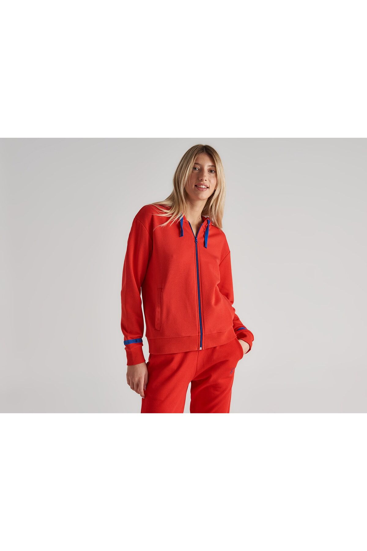 BENETTON KADIN BNT-W20195  BENETTON SWEATSHİRT 71160 KIRMIZI - L